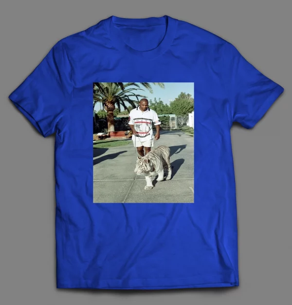 CHAMPION BOXER WALKING HIS TIGER SHIRT